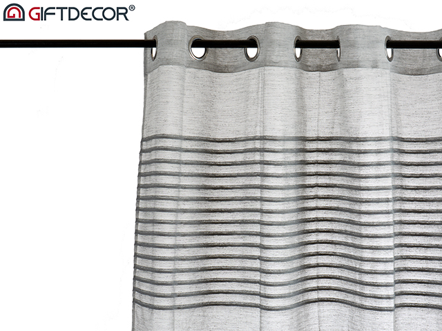 Cortina rayas plegadas gris claro