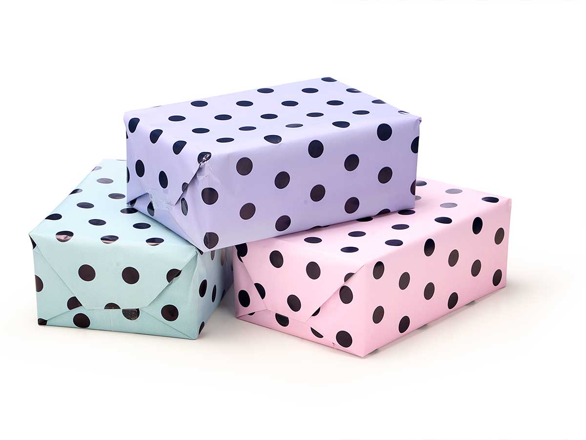 Rollo papel regalo 70x200 lunares surt 3 colores - Imagen 3