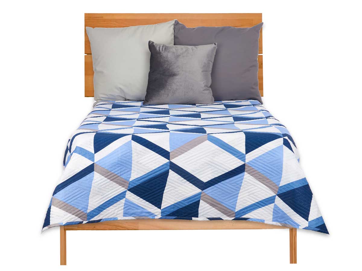 Colcha cama reversible 240x260 triangulos azules - Imagen 2